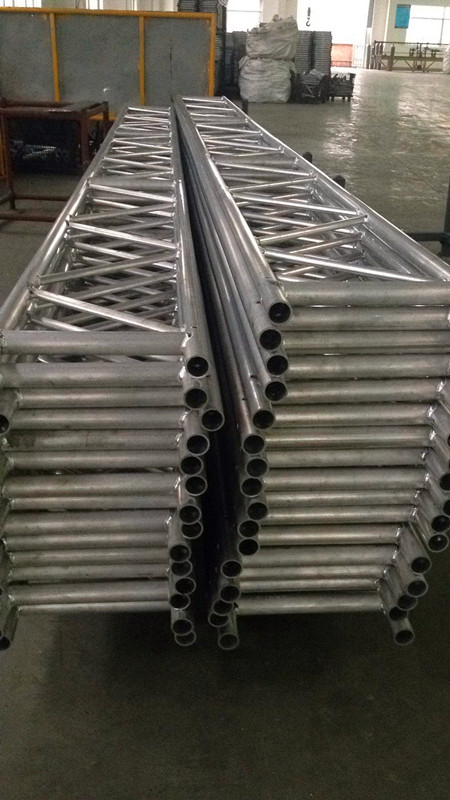 Poutre d'échelle en aluminium pour échafaudage de 450 mm de large